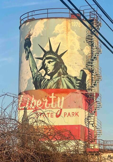2 Bedroom Apartment, Close To Nyc & Downtown Jc! ジャージーシティ エクステリア 写真