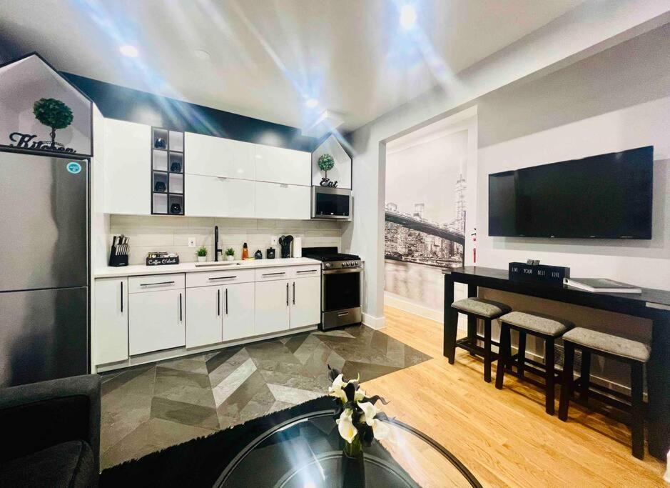 2 Bedroom Apartment, Close To Nyc & Downtown Jc! ジャージーシティ エクステリア 写真
